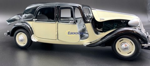 Citroen 15 CV 6 CYL 1952 model 1:18 Maisto 31821 Citroen 15 CV 6 CYL 1952 model 1:18 Maisto 31821