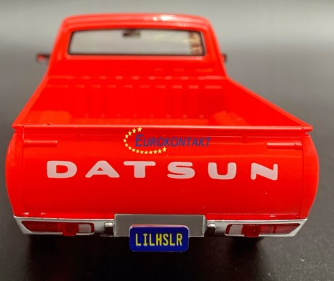 DATSUN 620 1973 1:24 pick up Maisto 31522 DATSUN 620 1973 1:24 pick up Maisto 31522