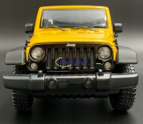 JEEP Wrangler 2014 1:18 model metal Maisto 31676 JEEP Wrangler 2014 1:18 model metal Maisto 31676
