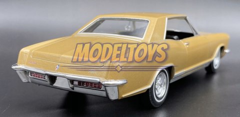 1965 Buick Riviera Gran Sport MODEL WELLY 1:24 1965 Buick Riviera Gran Sport MODEL WELLY 1:24