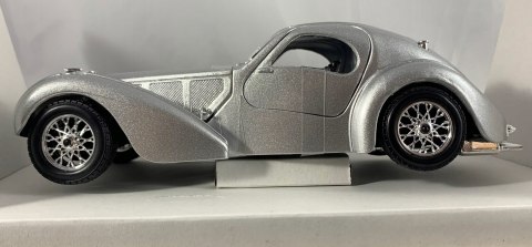 Bugatti Atlantic 19361:24 model Bburago 22092 Bugatti Atlantic 19361:24 model Bburago 22092
