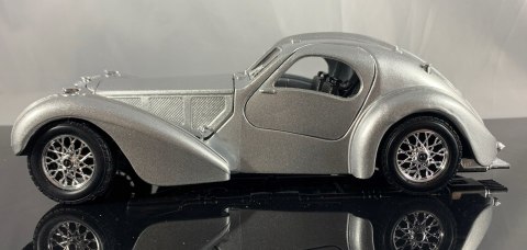 Bugatti Atlantic 19361:24 model Bburago 22092 Bugatti Atlantic 19361:24 model Bburago 22092