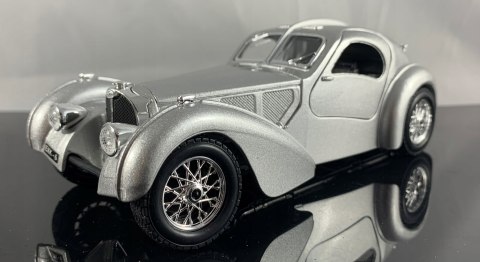Bugatti Atlantic 19361:24 model Bburago 22092 Bugatti Atlantic 19361:24 model Bburago 22092
