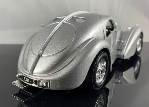 Bugatti Atlantic 19361:24 model Bburago 22092 Bugatti Atlantic 19361:24 model Bburago 22092