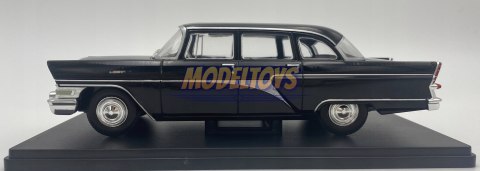 GAZ 13 Czajka Chaika model WhiteBox 1:24 GAZ 13 Czajka Chaika model WhiteBox 1:24