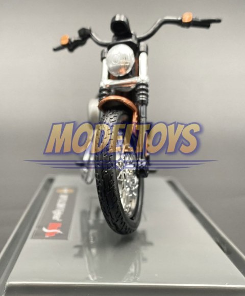 HARLEY DAVIDSON 2007 XL 1200N Nightster 1:18 Maisto HARLEY DAVIDSON 2007 XL 1200N Nightster 1:18 Maisto