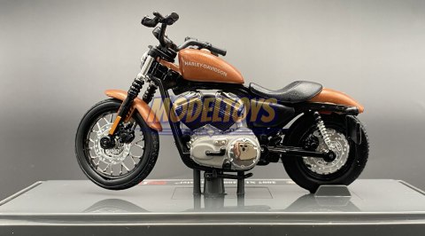 HARLEY DAVIDSON 2007 XL 1200N Nightster 1:18 Maisto HARLEY DAVIDSON 2007 XL 1200N Nightster 1:18 Maisto