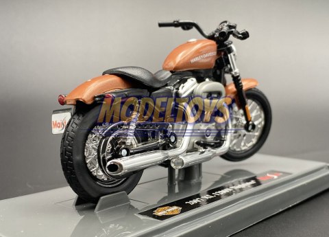 HARLEY DAVIDSON 2007 XL 1200N Nightster 1:18 Maisto HARLEY DAVIDSON 2007 XL 1200N Nightster 1:18 Maisto