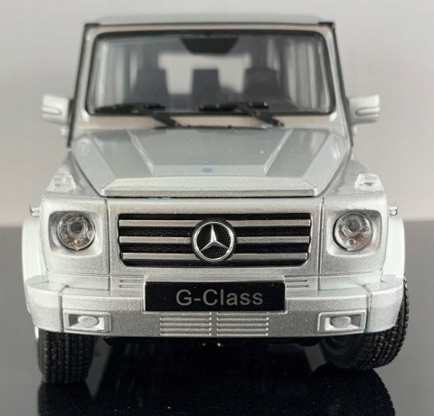 MERCEDES G Class silver samochód model Welly 1:24 MERCEDES G Class silver samochód model Welly 1:24
