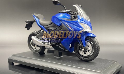 SUZUKI GSX-S 1000F 2017 model motocykl 1:18 Welly SUZUKI GSX-S 1000F 2017 model motocykl 1:18 Welly
