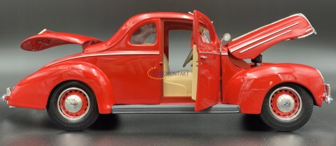 Ford DeLuxe Coupe 1939 model 1:18 Maisto 31180 Ford DeLuxe Coupe 1939 model 1:18 Maisto 31180