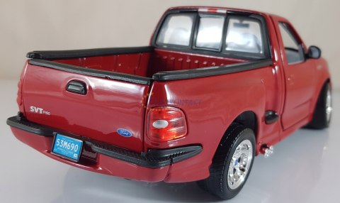 Ford SVT F-150 Lightning 1/21 model Maisto 31141 Ford SVT F-150 Lightning 1/21 model Maisto 31141