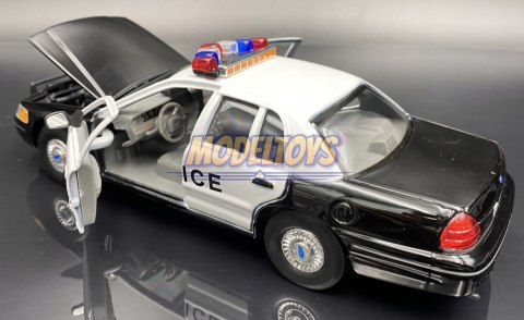 1999 FORD CROWN VICTORIA Police 22082 WELLY 1:24 1999 FORD CROWN VICTORIA Police 22082 WELLY 1:24