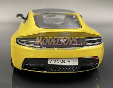 Aston Martin V12 Vantage S 1:24 Motormax 79322 Aston Martin V12 Vantage S 1:24 Motormax 79322