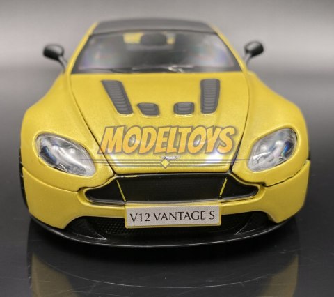 Aston Martin V12 Vantage S 1:24 Motormax 79322 Aston Martin V12 Vantage S 1:24 Motormax 79322