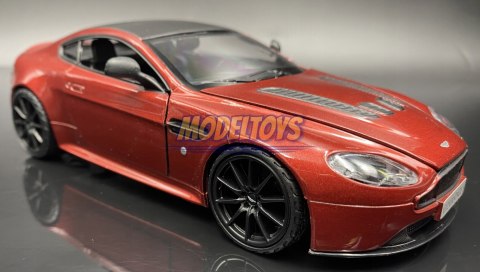 Aston Martin V12 Vantage S 1:24 Motormax 79322 Aston Martin V12 Vantage S 1:24 Motormax 79322