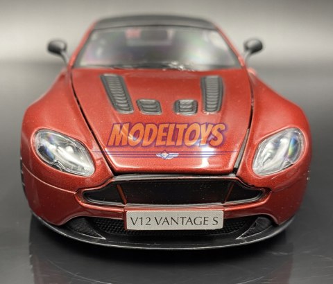 Aston Martin V12 Vantage S 1:24 Motormax 79322 Aston Martin V12 Vantage S 1:24 Motormax 79322