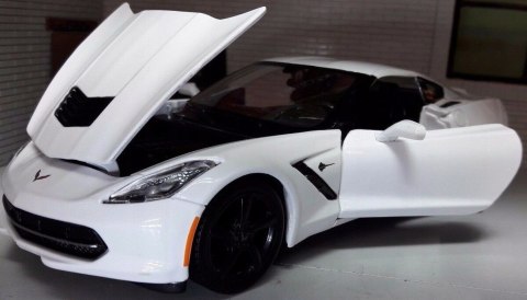 CORVETTE Stingray coupe 2014 1:24 Maisto 31505 CORVETTE Stingray coupe 2014 1:24 Maisto 31505