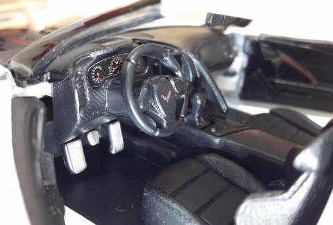 CORVETTE Stingray coupe 2014 1:24 Maisto 31505 CORVETTE Stingray coupe 2014 1:24 Maisto 31505
