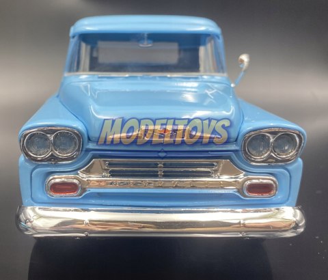 Chevy Apache Fleetside Pickup 1:24 Motormax 79311 Chevy Apache Fleetside Pickup 1:24 Motormax 79311