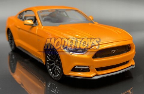 Ford MUSTANG GT 5.0 2015 model 1:24 Maisto 31508 Ford MUSTANG GT 5.0 2015 model 1:24 Maisto 31508