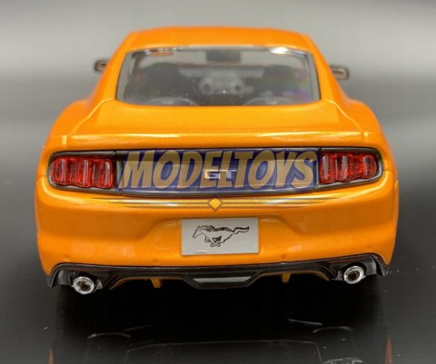 Ford MUSTANG GT 5.0 2015 model 1:24 Maisto 31508 Ford MUSTANG GT 5.0 2015 model 1:24 Maisto 31508