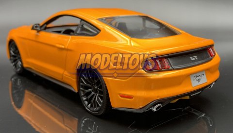 Ford MUSTANG GT 5.0 2015 model 1:24 Maisto 31508 Ford MUSTANG GT 5.0 2015 model 1:24 Maisto 31508