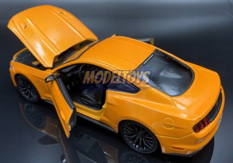 Ford MUSTANG GT 5.0 2015 model 1:24 Maisto 31508 Ford MUSTANG GT 5.0 2015 model 1:24 Maisto 31508