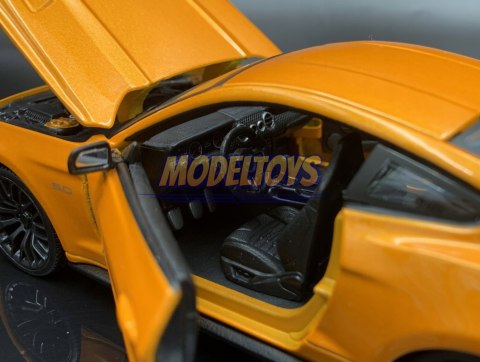 Ford MUSTANG GT 5.0 2015 model 1:24 Maisto 31508 Ford MUSTANG GT 5.0 2015 model 1:24 Maisto 31508