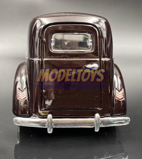 Ford Sedan Delivery 1940 1:24 Motormax 73250 Ford Sedan Delivery 1940 1:24 Motormax 73250