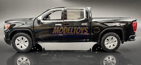 GMC Sierra Denali Crew Cab 1:27 Motormax 79362 GMC Sierra Denali Crew Cab 1:27 Motormax 79362