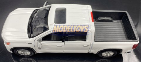 GMC Sierra Denali Crew Cab 1:27 Motormax 79362 GMC Sierra Denali Crew Cab 1:27 Motormax 79362