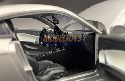 Audi TT coupe V6 3.2 1:18 model Motormax 73177 Audi TT coupe V6 3.2 1:18 model Motormax 73177