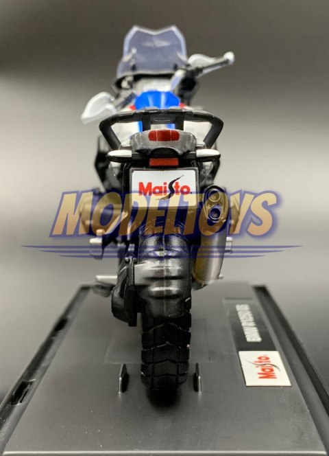 BMW R1250 GS na podstawce model 1:18 Maisto BMW R1250 GS na podstawce model 1:18 Maisto