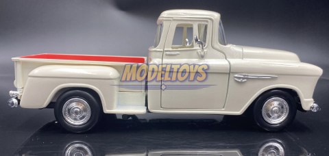 Chevy 1955 Stepside 5100 1:24 Motormax 73236 Chevy 1955 Stepside 5100 1:24 Motormax 73236