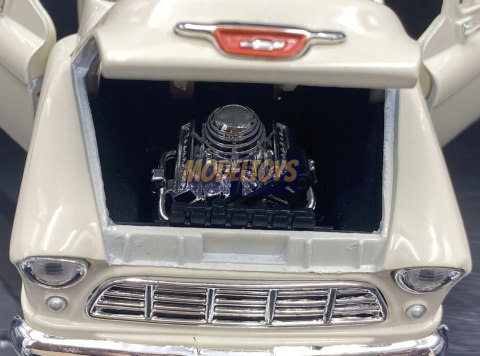 Chevy 1955 Stepside 5100 1:24 Motormax 73236 Chevy 1955 Stepside 5100 1:24 Motormax 73236