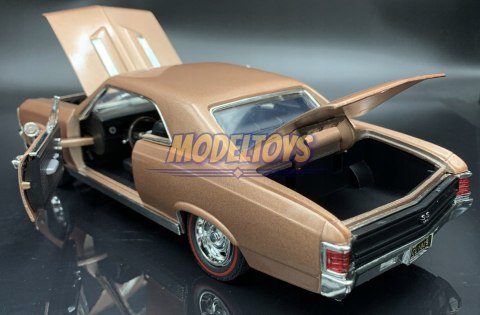 Chevy CHEVELLE SS 396 1:18 model Motormax 73104 Chevy CHEVELLE SS 396 1:18 model Motormax 73104