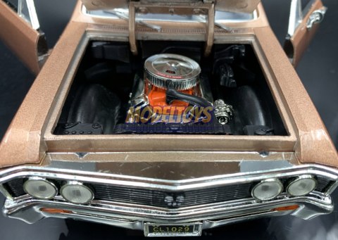 Chevy CHEVELLE SS 396 1:18 model Motormax 73104 Chevy CHEVELLE SS 396 1:18 model Motormax 73104