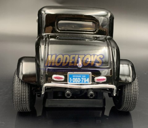 Ford Five-Window Coupe 1932 1:18 Motormax 73171 Ford Five-Window Coupe 1932 1:18 Motormax 73171