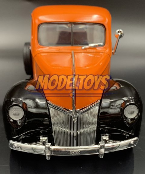 Ford Pickup 1940 1:18 model Motormax 73170 Ford Pickup 1940 1:18 model Motormax 73170