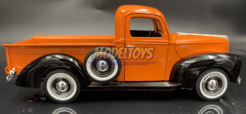 Ford Pickup 1940 1:18 model Motormax 73170 Ford Pickup 1940 1:18 model Motormax 73170