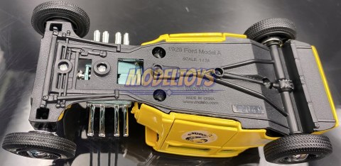 Ford model A 1929 1:24 yellow model Maisto 31354 Ford model A 1929 1:24 yellow model Maisto 31354