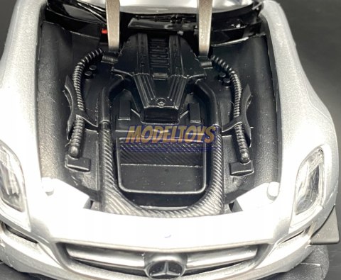 Mercedes Benz SLS AMG GT3 1:24 Motormax 73356 Mercedes Benz SLS AMG GT3 1:24 Motormax 73356