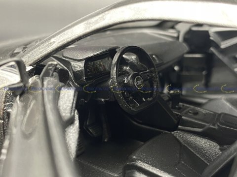 AUDI R8 V10 plus grey 1:24 model Maisto 31513 AUDI R8 V10 plus grey 1:24 model Maisto 31513