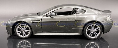 Aston Martin V12 Vantage grey model Welly 1:24 Aston Martin V12 Vantage grey model Welly 1:24