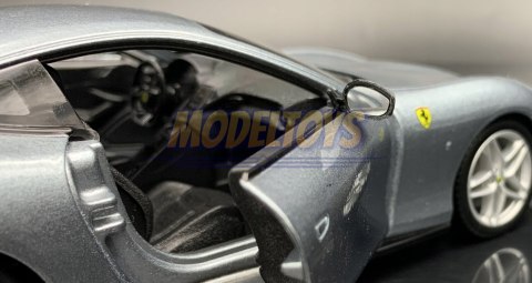 FERRARI Roma silver model 1:24 Bburago 26029 FERRARI Roma silver model 1:24 Bburago 26029