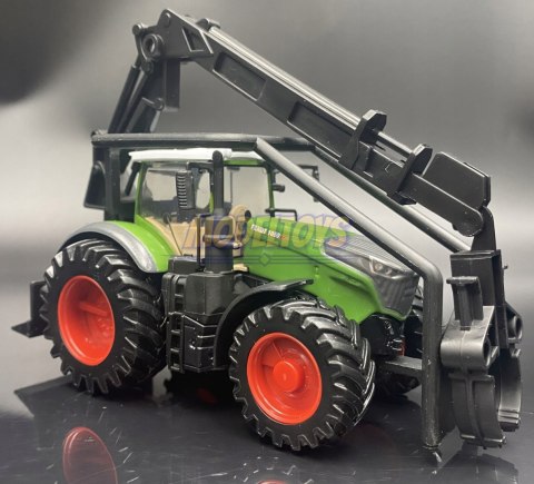 Traktor leśny FENDT 1050 Vario napęd BBURAGO metal Traktor leśny FENDT 1050 Vario napęd BBURAGO metal