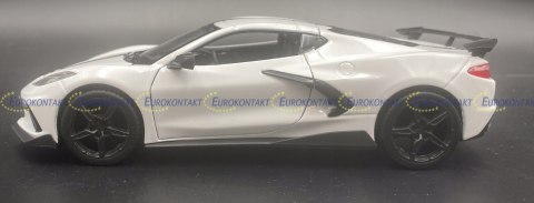 Chevrolet CORVETTE Stingray 2020 1:24 Maisto 31534 Chevrolet CORVETTE Stingray 2020 1:24 Maisto 31534