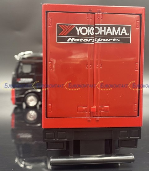 Mercedes Actros naczepa Yokohama Bburago 1:43 Mercedes Actros naczepa Yokohama Bburago 1:43