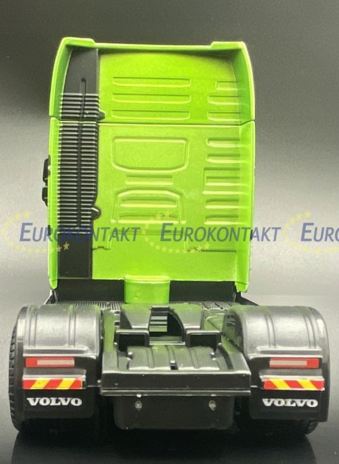 VOLVO FH16 Custom Cabs green 32204 Bburago 1:43 VOLVO FH16 Custom Cabs green 32204 Bburago 1:43